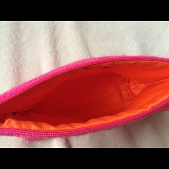 Lancôme Paris Pink Makeup Bag | Purse Trendy - Picture 7 of 8